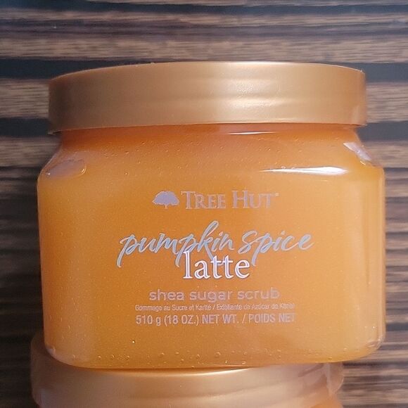 Tree Hut Pumpkin Spice Latte Shea Sugar Scrub - Picture 3 of 7
